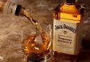 Jack Daniels: sorte, moč, kako prepoznati ponaredek