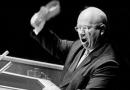 Je Hruščov potrkal na oder Generalne skupščine ZN - in luč sveti v temi in tema ga ni objela